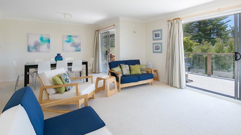 By The Sea, Culburra Beach - Tourism Cairns 2