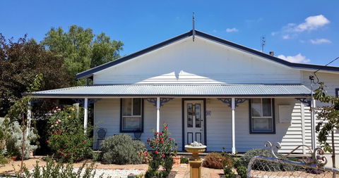C & A's Cottage - Tourism Cairns 1