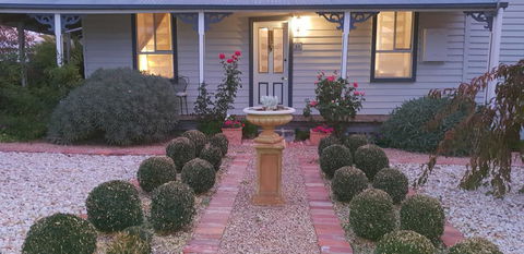 C & A's Cottage - Tourism Cairns 0
