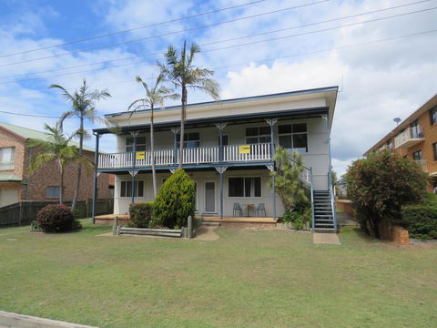 Cabenay 3 - VIEWS ACROSS THE PARK - Tourism Cairns 1