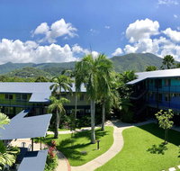 Cairns Adventure Lodge - Cook your own meals in your private Kitchen includes Dishwasher Washing Machine - Tourism Cairns