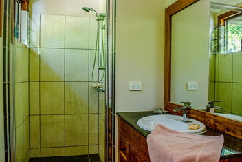 Cairns Homestead: A Peaceful Getaway with Tourism Cairns