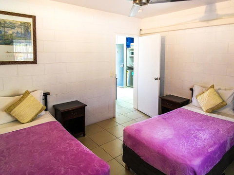 Cairns New Chalon - Tourism Cairns 2