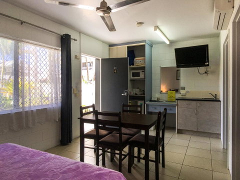 Cairns New Chalon - Tourism Cairns 3