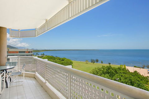 Cairns Ocean View Apartment - Tourism Cairns 1