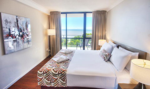 Cairns Plaza Hotel - Tourism Cairns 3