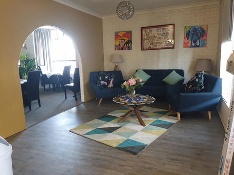 Cameo Inn Motel - Tourism Cairns 1