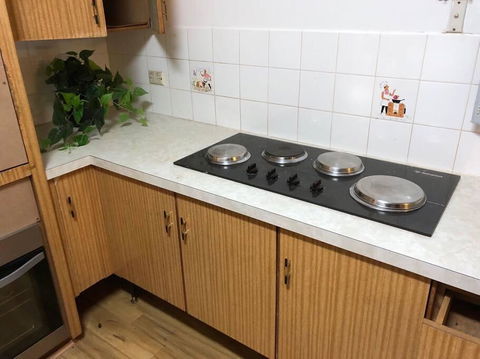 CAMPBELLTOWN HOLIDAY HOME 3 BED + FREE PARKING NCA039 - Tourism Cairns 1