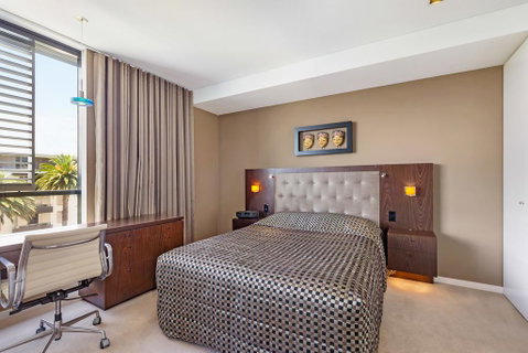 Camperdown Self-Contained Modern One-Bedroom Apartments - Tourism Cairns 3