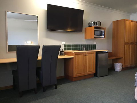 Cannon Park Motel - Tourism Cairns 3