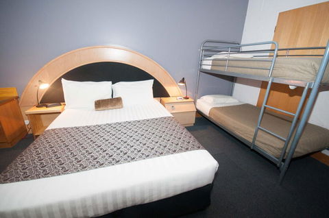 Capital Airport Motel - Tourism Cairns 1