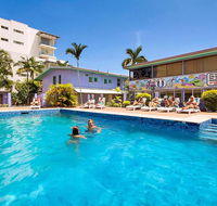 Caravella Backpackers - Tourism Cairns
