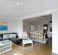 Casa Sorella - beachfront family home - Tourism Cairns