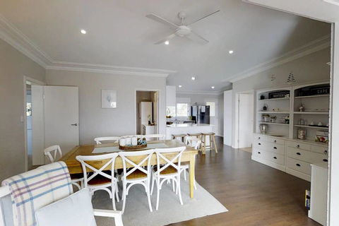 Casa Sorella - Beachfront Family Home - Tourism Cairns 2