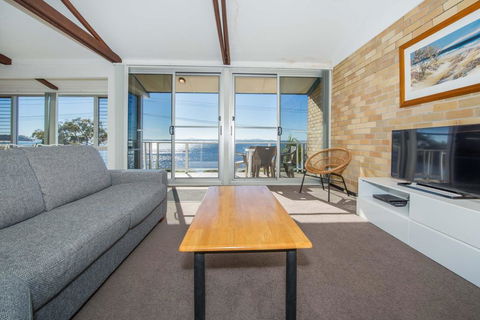 Castaways Unit 8 - Shoal Bay - Tourism Cairns 3