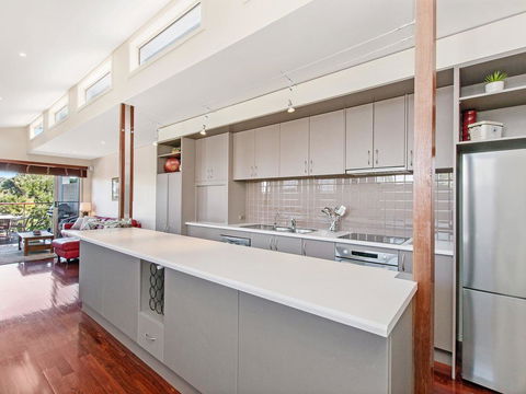 CASTWOOD VILLA No.2 - Tourism Cairns 3