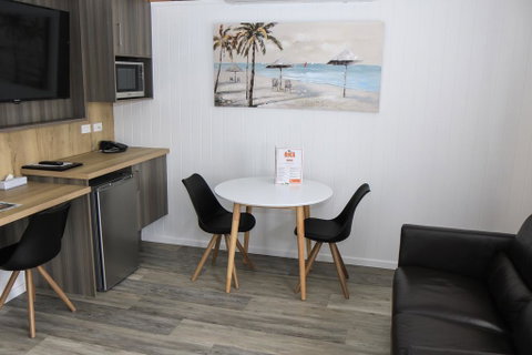 Central Motor Inn - Tourism Cairns 3