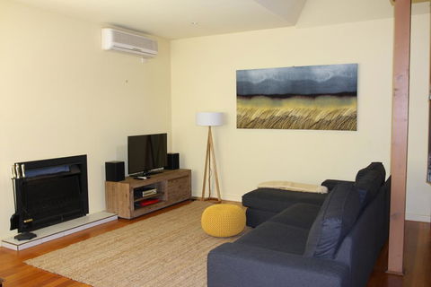 Charbella - Tourism Cairns 0