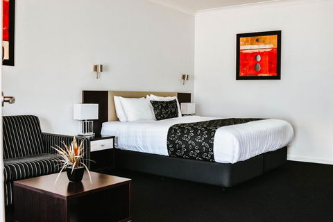 Charles Sturt Suites & Apartments - Tourism Cairns 2