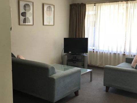City Central Motor Inn & Apartments - Tourism Cairns 1