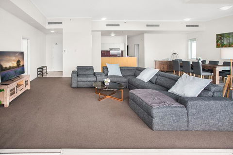 City-Centre Apartment With River Views And Balcony - Tourism Cairns 0