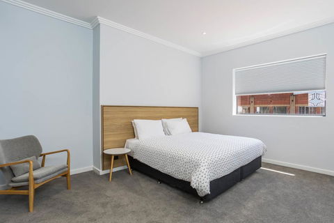 Civic Apartments - Tourism Cairns 1