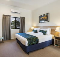 Club Maclean Motel - Tourism Cairns