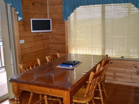 Coles Bay House - Tourism Cairns 3