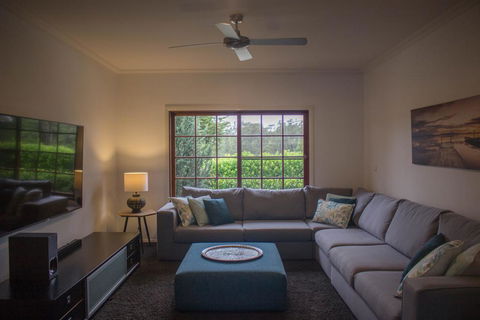 Colorado - Beauty Nestled In The Heart Of Bonville - Tourism Cairns 1