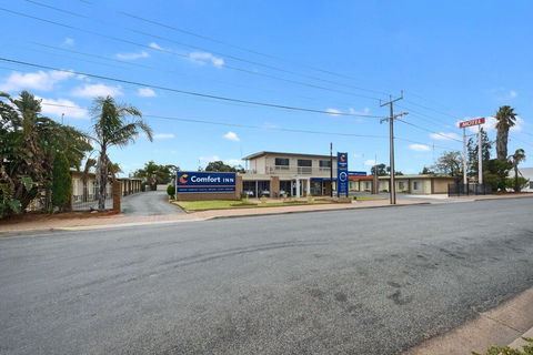Comfort Inn Flinders On Main - Tourism Cairns 1