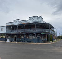 Commercial Hotel Curlewis - Tourism Cairns