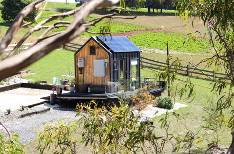 Compass Hut - Tourism Cairns 0