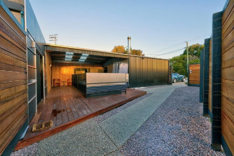 Containment Accommodation - Tourism Cairns 3