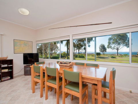 Corlette Point Road, 18, Sandy Shores - Tourism Cairns 3