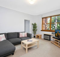 Cosy 2BR plus Parking in Nth Sydney - Tourism Cairns