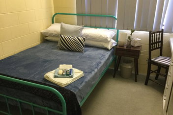 Cosy Bed And Breakfast with Tourism Cairns
