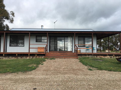 Country Cabin With Mountain Views Close To Ballarat - Tourism Cairns 1