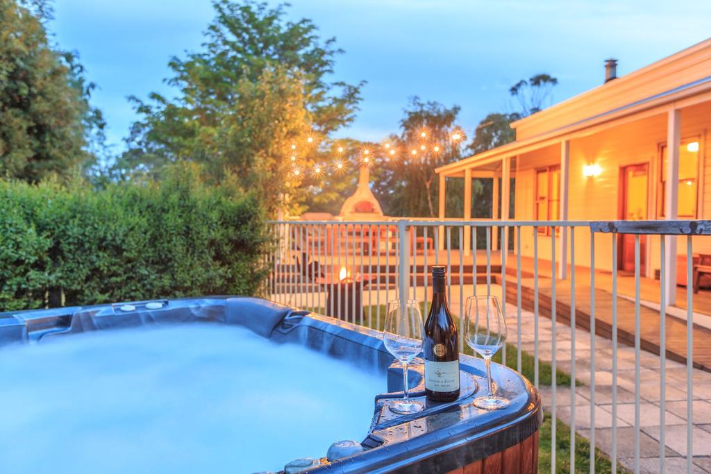 Nungurner VIC Tourism Cairns