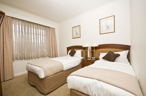 Country Plaza Motel - Tourism Cairns 3