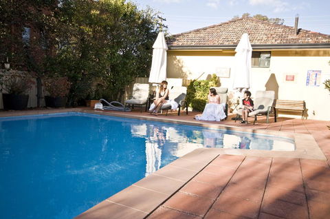 Country Plaza Motel - Tourism Cairns 0