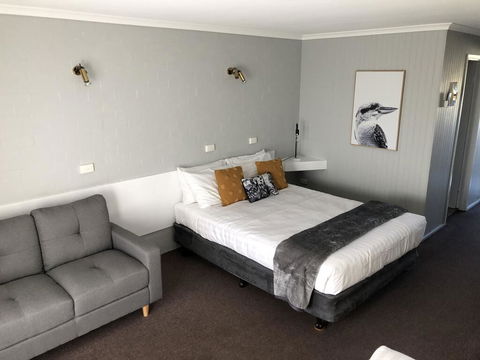 Country Roads Motor Inn - Tourism Cairns 0