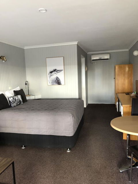 Country Roads Motor Inn - Tourism Cairns 1