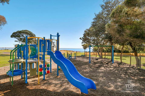 Cowes Foreshore Tourist Park - Tourism Cairns 1