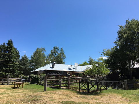 Crackenback Farm Guesthouse - Tourism Cairns 0