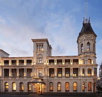 Craig's Royal Hotel - Tourism Cairns