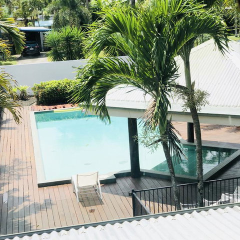 Crazy About Cairns Resort Living - 6 Bedrooms - Tourism Cairns 3