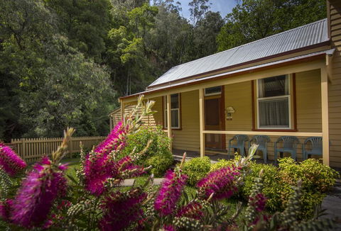 Creek Cottage - Tourism Cairns 1