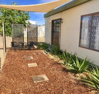 Cute Private Studio Flat with AIRCON - Tourism Cairns