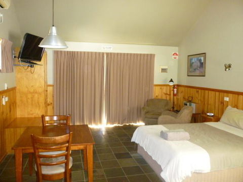 D'Altons Resort - Tourism Cairns 3