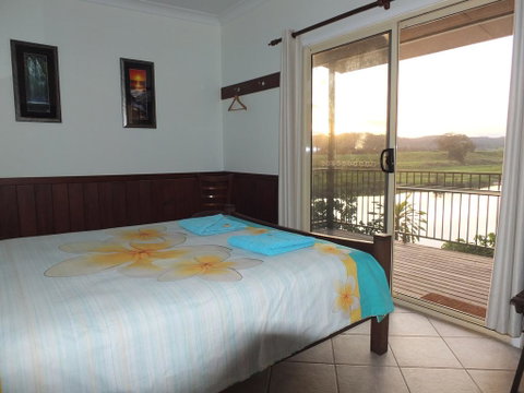 Daintree Riverview Lodges - Tourism Cairns 3